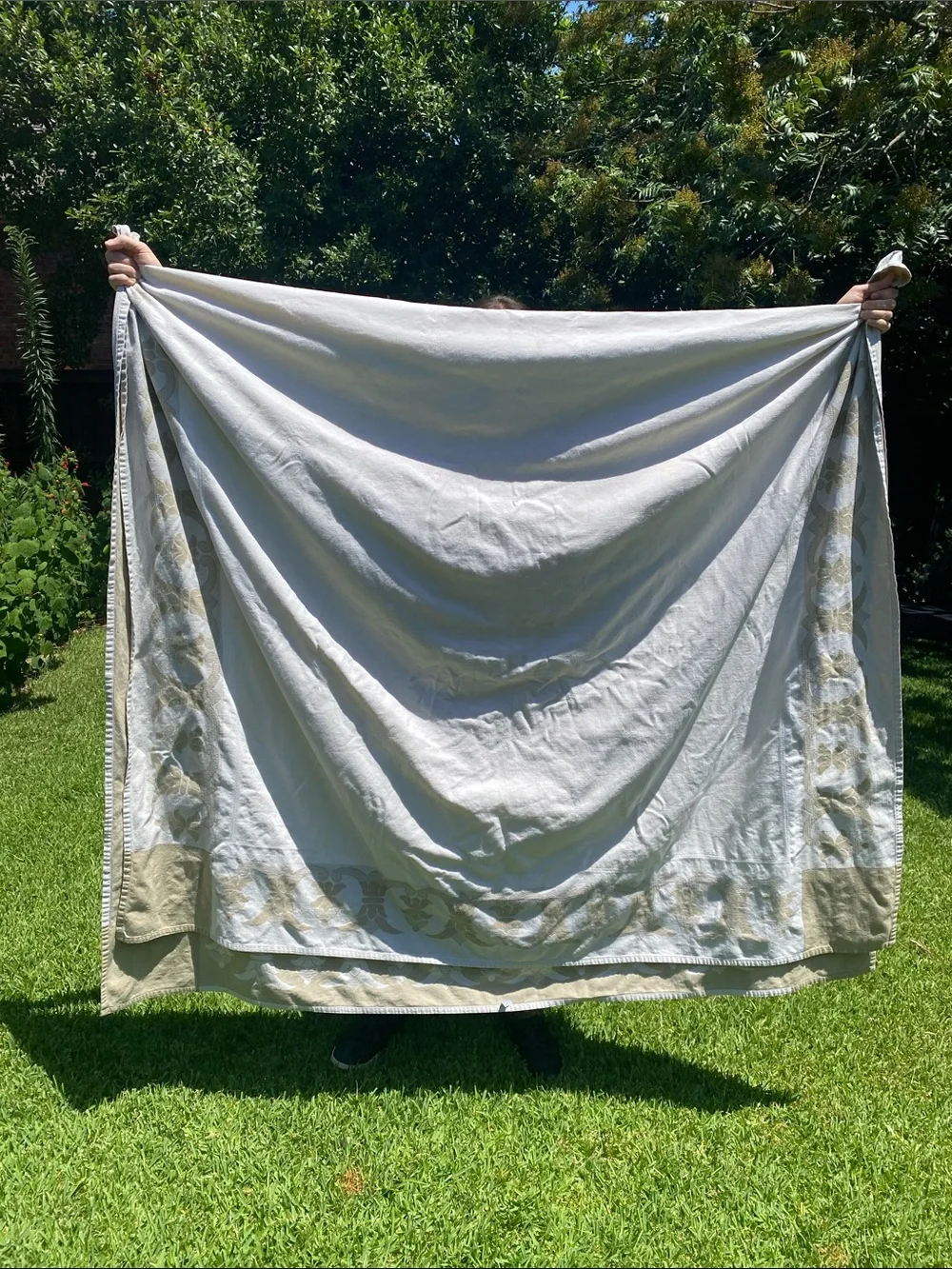 Le Jacquard Francais Primrose Bordier Pour Tablecloth & 4 napkins  100% Cotton